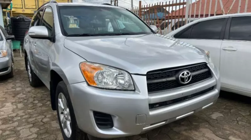 TOYOTA RAV 4 - 2012