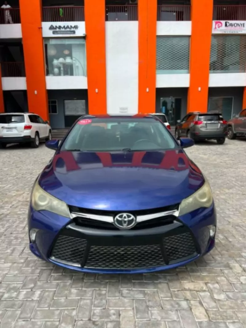 TOYOTA camry   - 2015