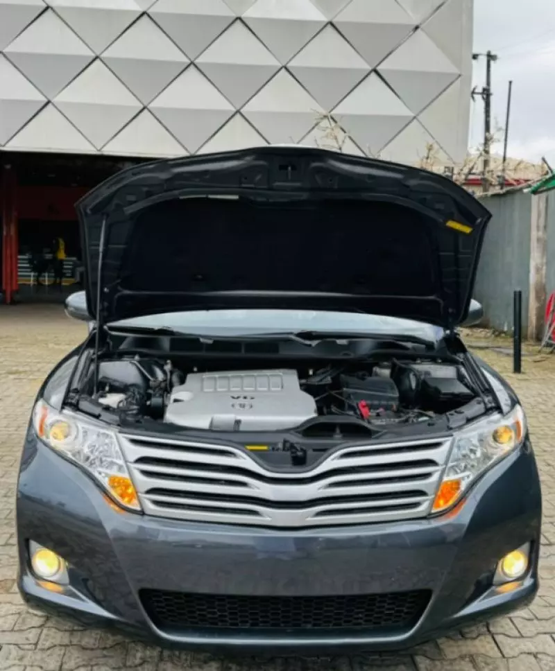 TOYOTA Venza - 2012