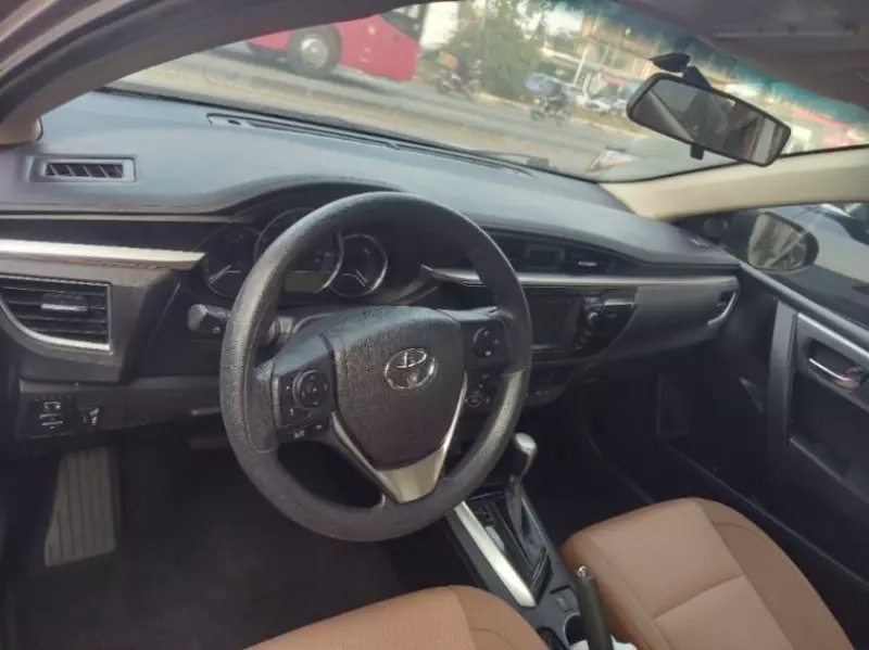 TOYOTA Corolla - 2014