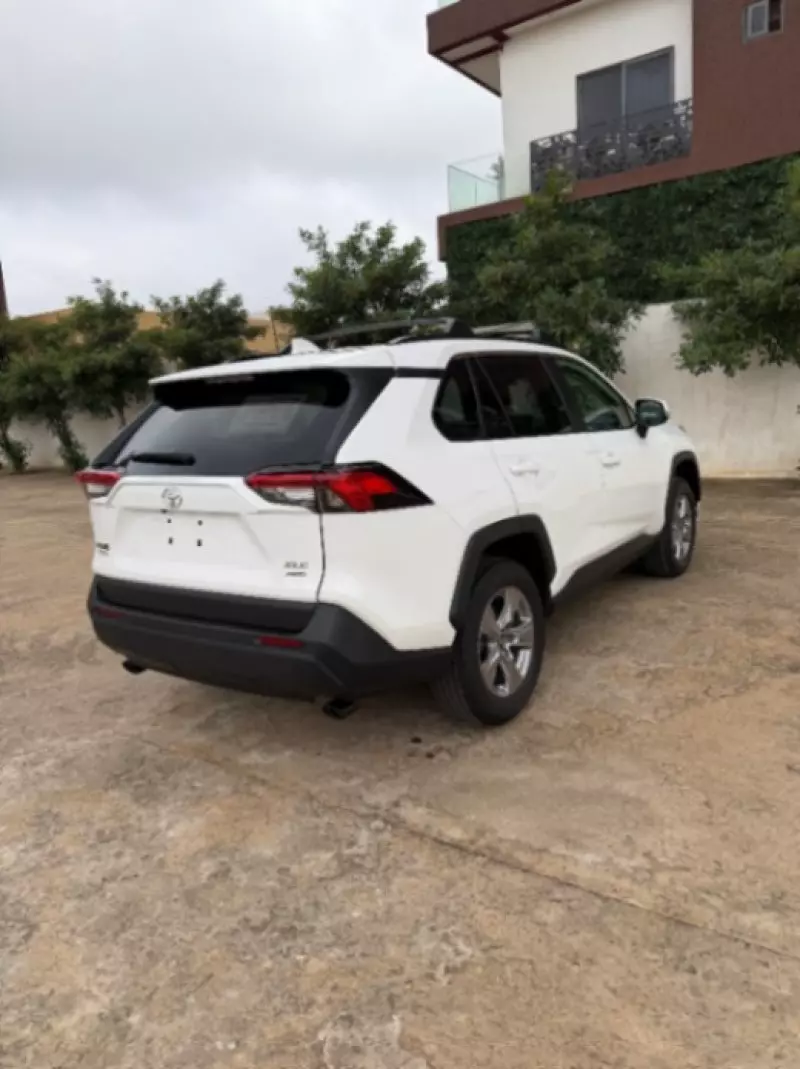 TOYOTA RAV 4   - 2025