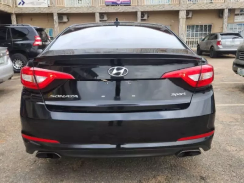 Hyundai Sonata   - 2017