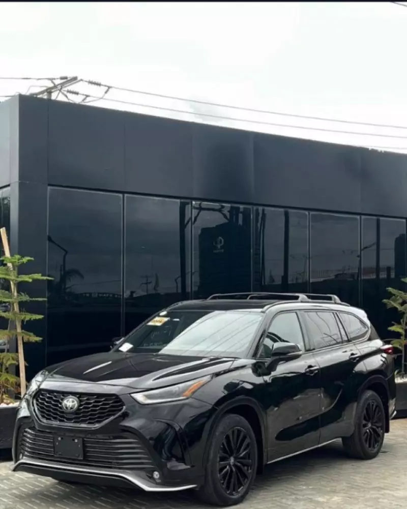 Toyota Highlander   - 2023