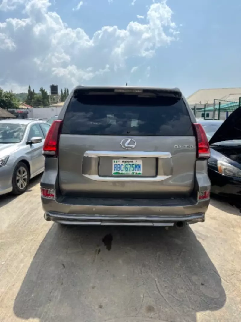 Lexus GX   - 2011