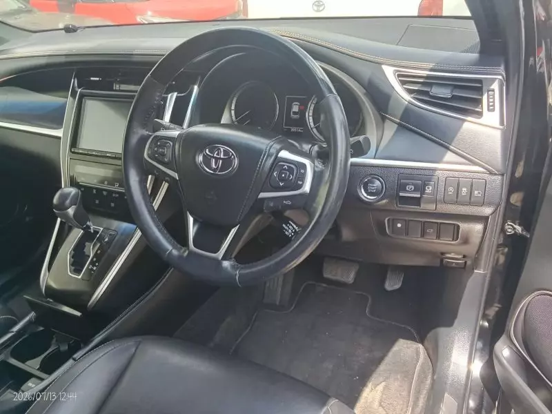TOYOTA Harrier   - 2018
