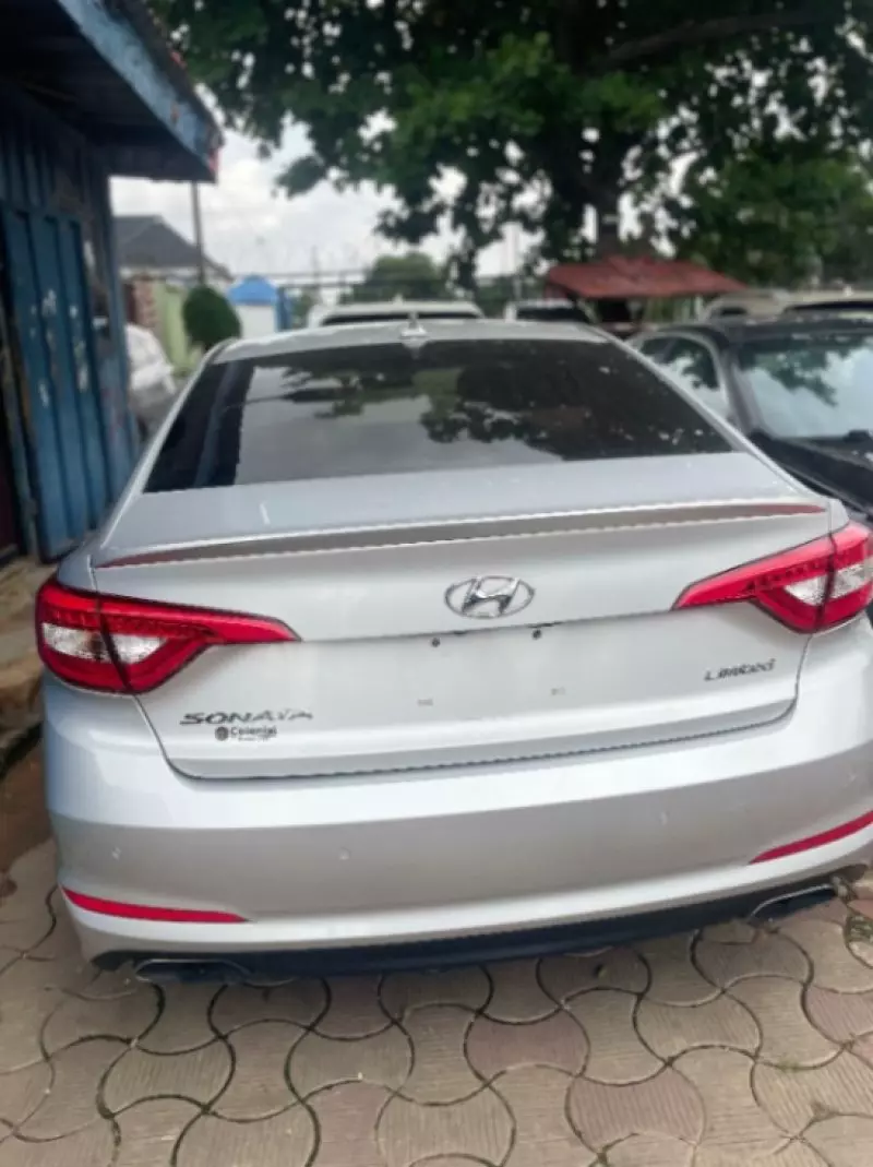 Hyundai Sonata   - 2017