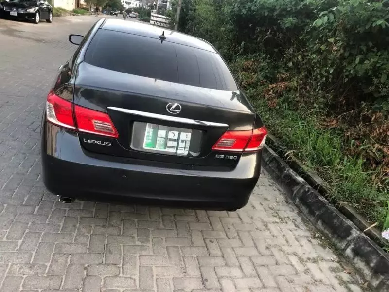 Lexus ES 350 - 2010