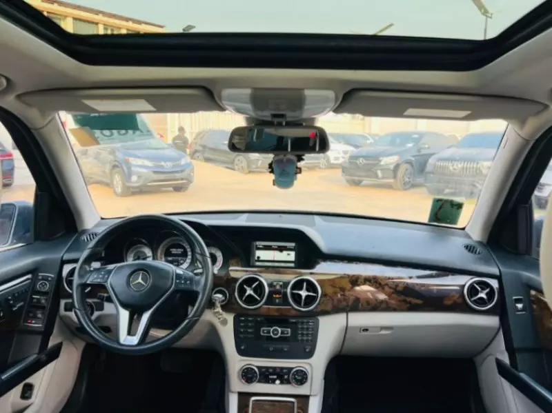 Mercedes-Benz GLK 350   - 2015
