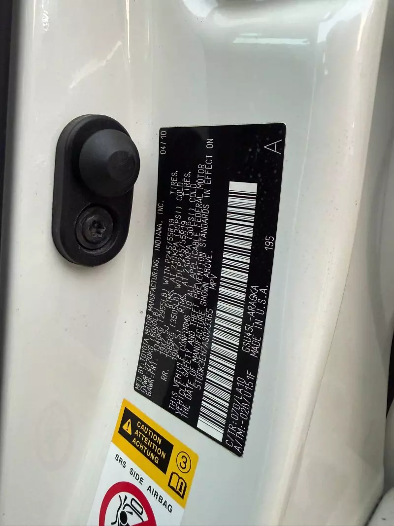 Toyota Highlander   - 2010