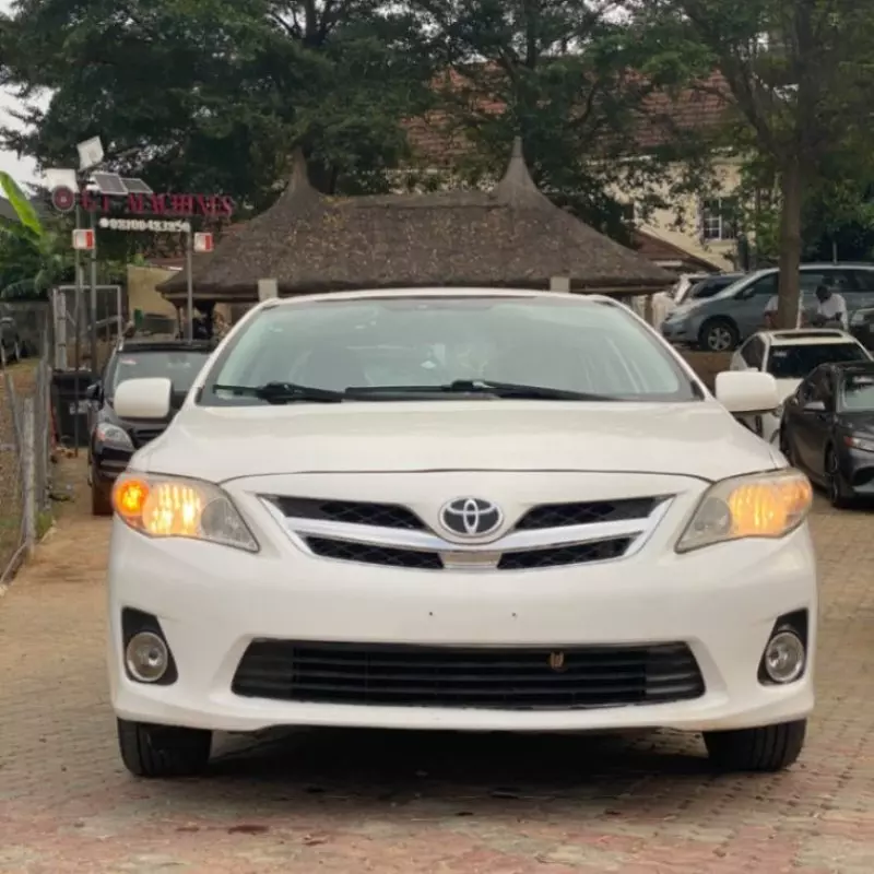 TOYOTA Corolla - 2013