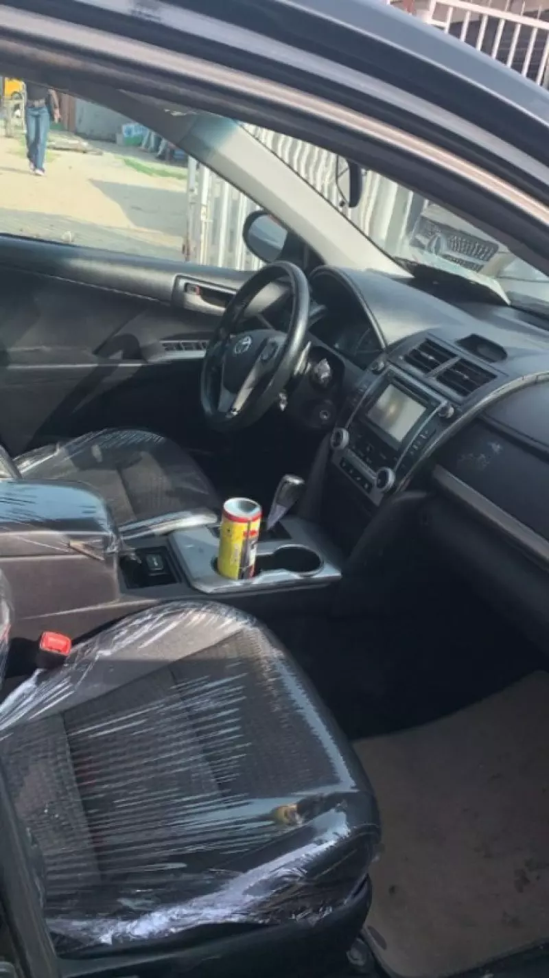 Toyota Camry   - 2014