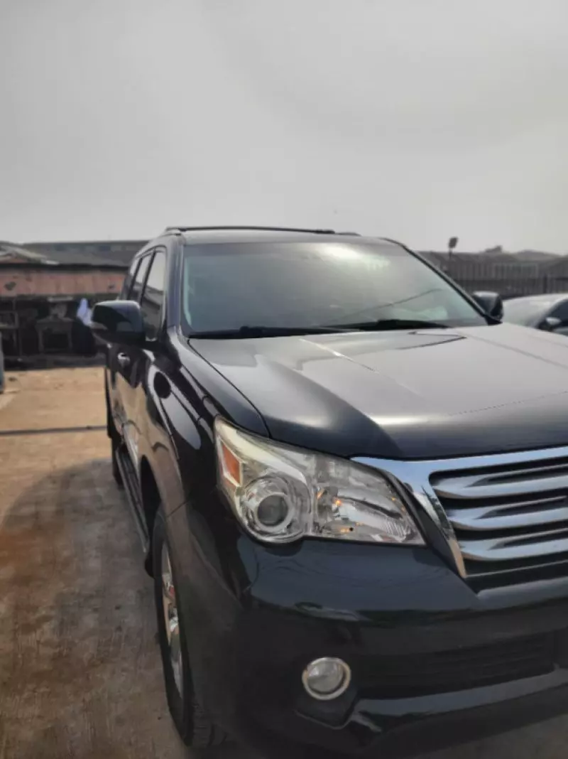 Lexus GX 460   - 2012