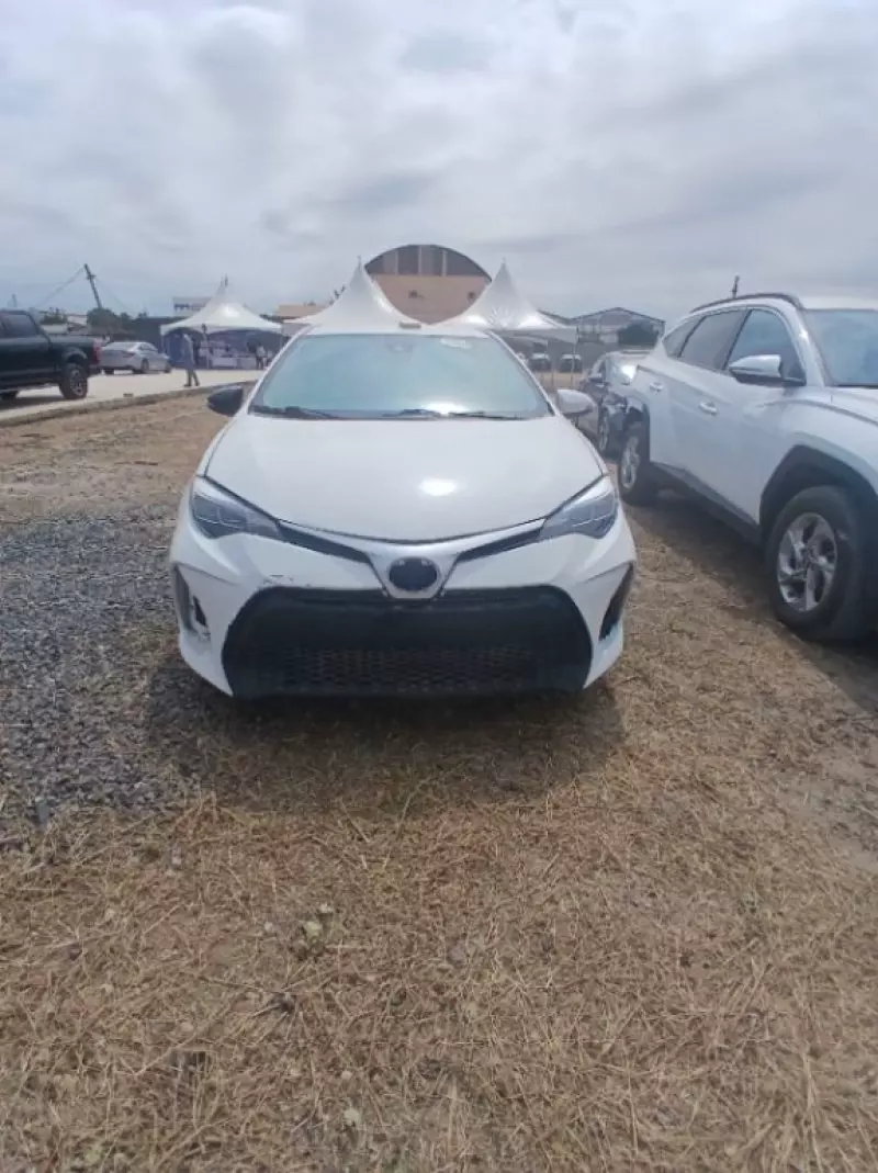 TOYOTA Corolla   - 2019
