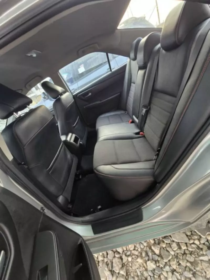 Toyota Camry   - 2016