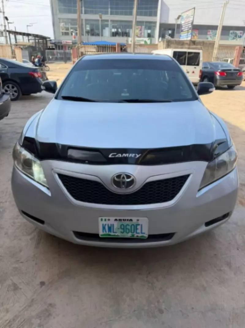 Toyota Camry   - 2007