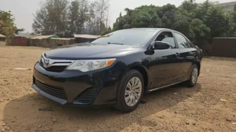 TOYOTA Camry   - 2012