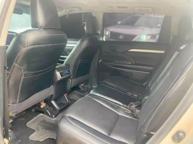 TOYOTA Highlander   - 2014