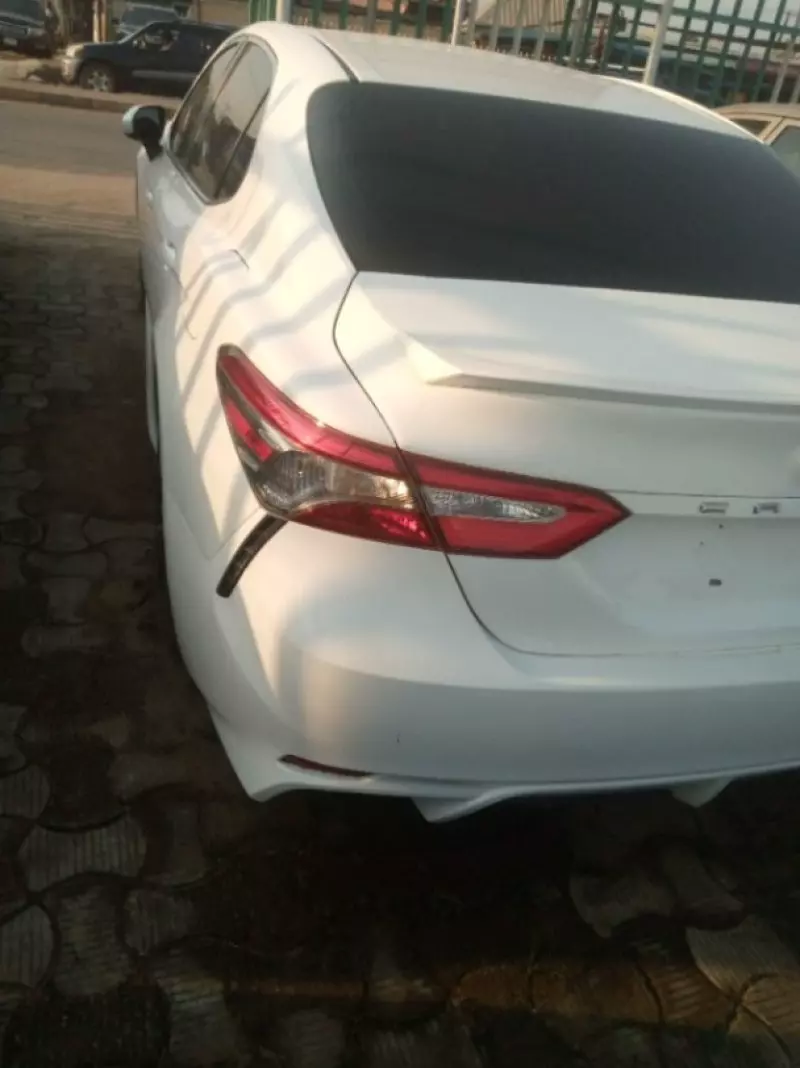 Toyota Camry   - 2018
