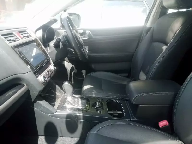 Subaru Outback   - 2017