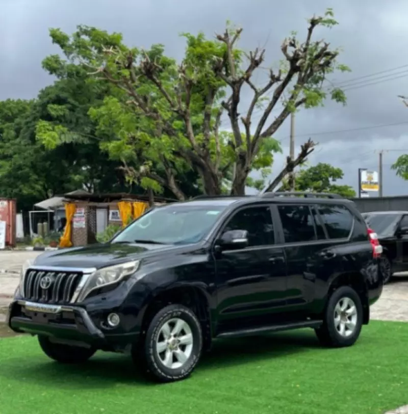 Toyota Prado   - 2012