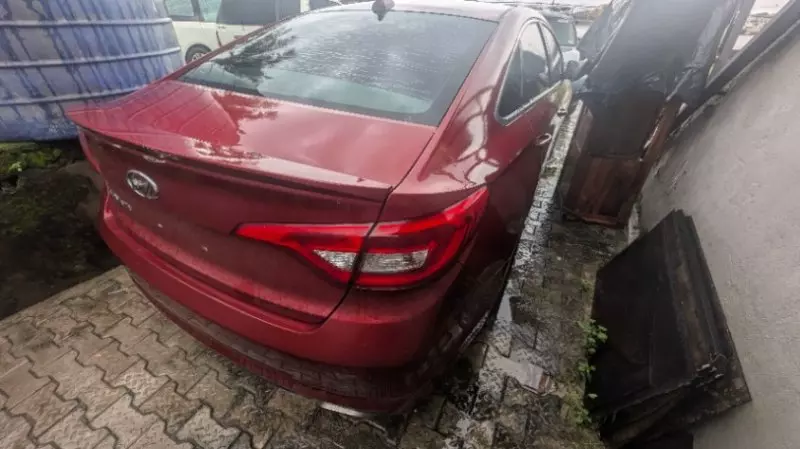 Hyundai Sonata   - 2016