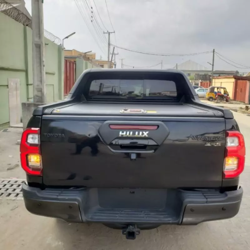 Toyota Hilux - 2024