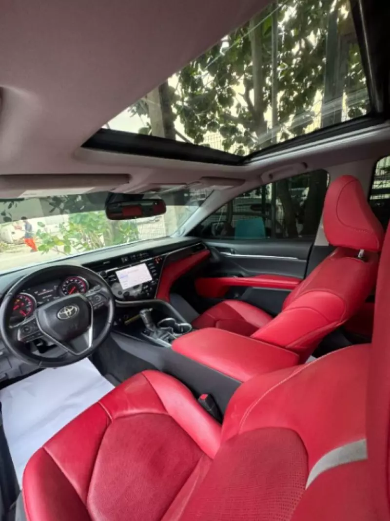 TOYOTA Camry - 2018