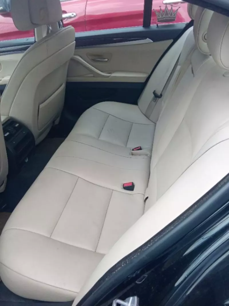 BMW 528i   - 2013