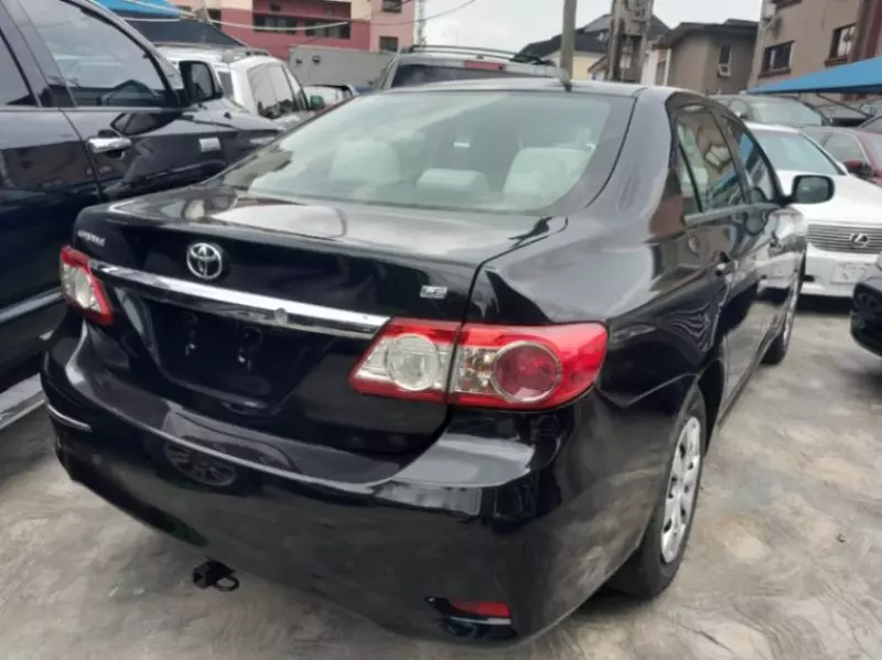 Toyota Corolla   - 2011