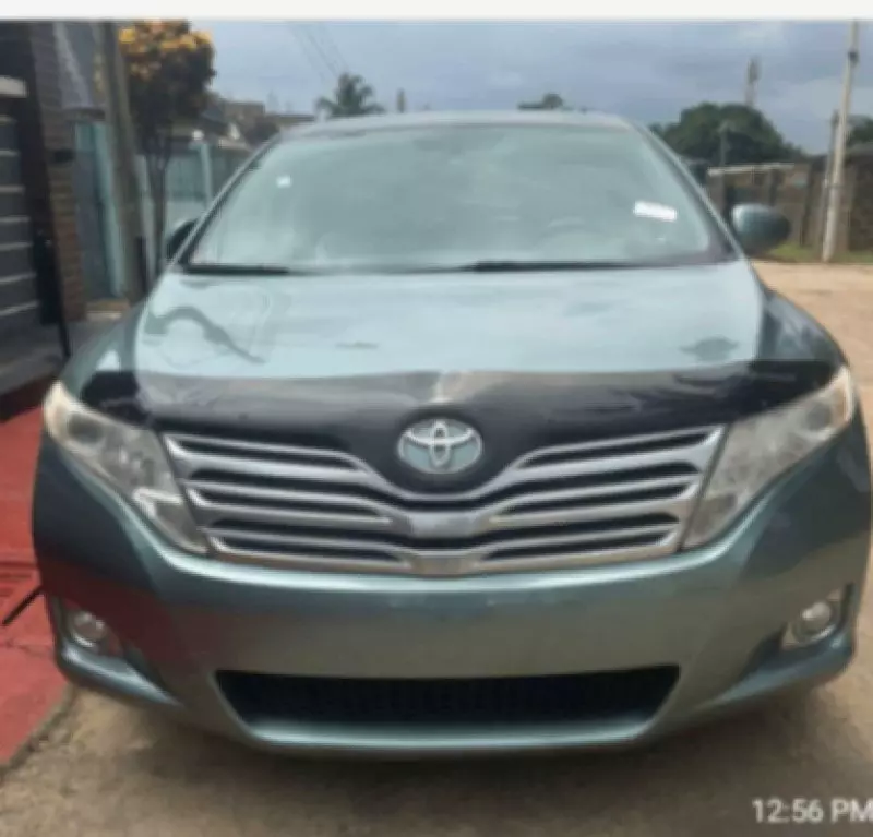 TOYOTA Venza   - 2010