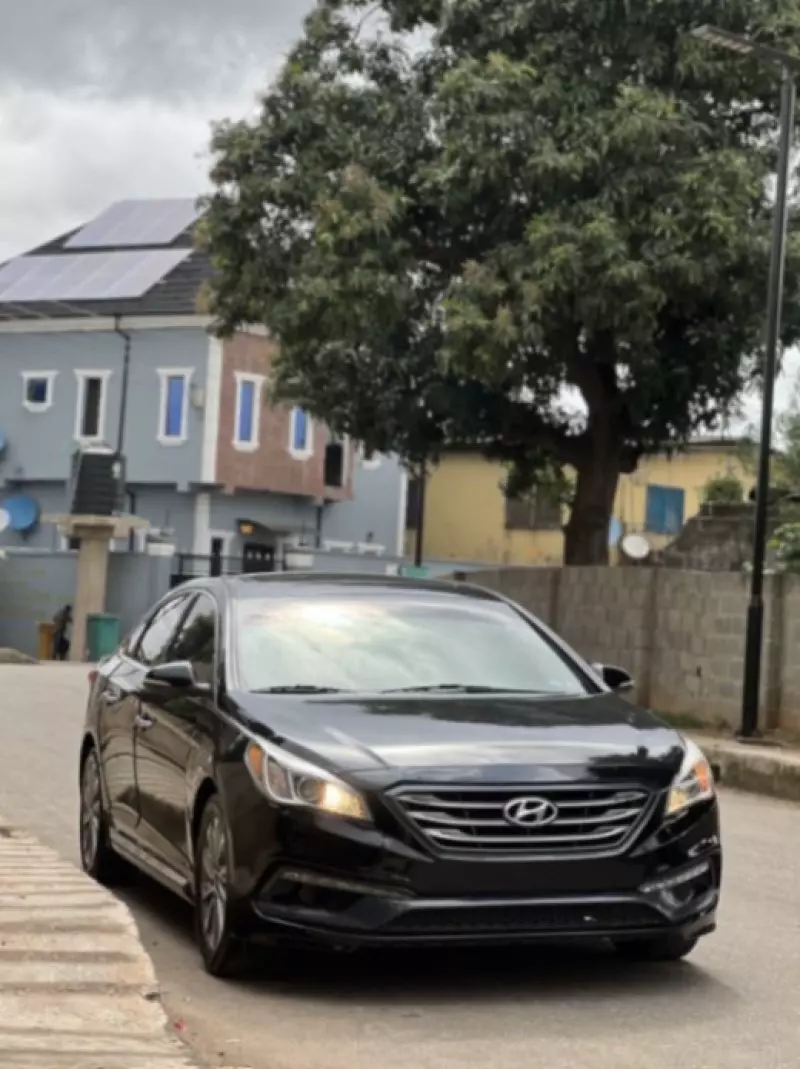 Hyundai Sonata   - 2016