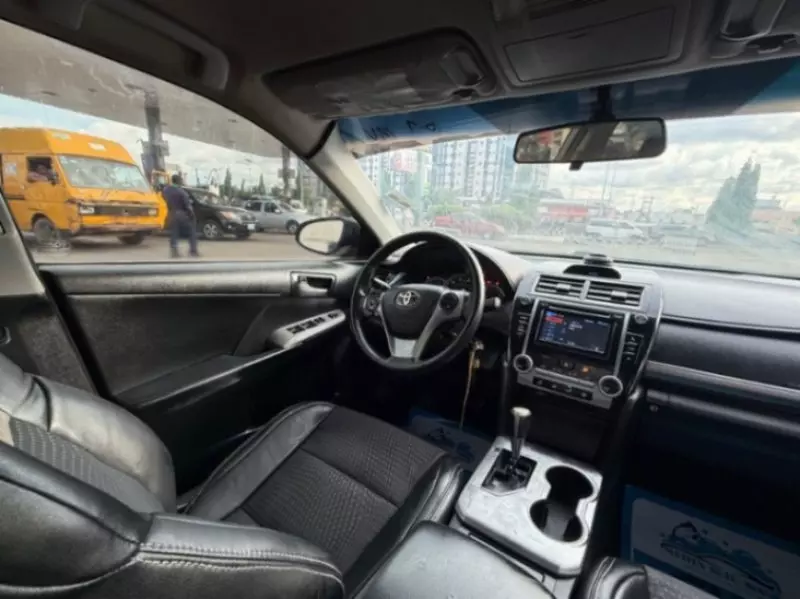 TOYOTA Camry   - 2013