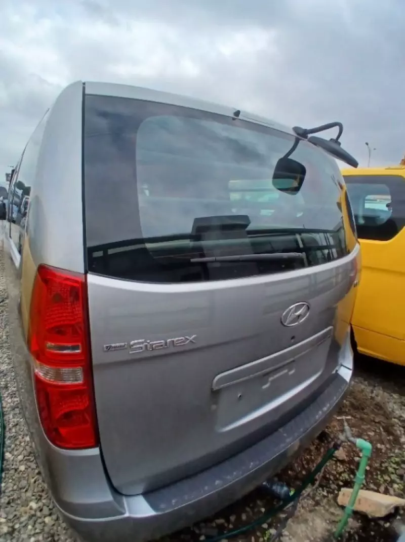 Hyundai Grand starex   - 2020
