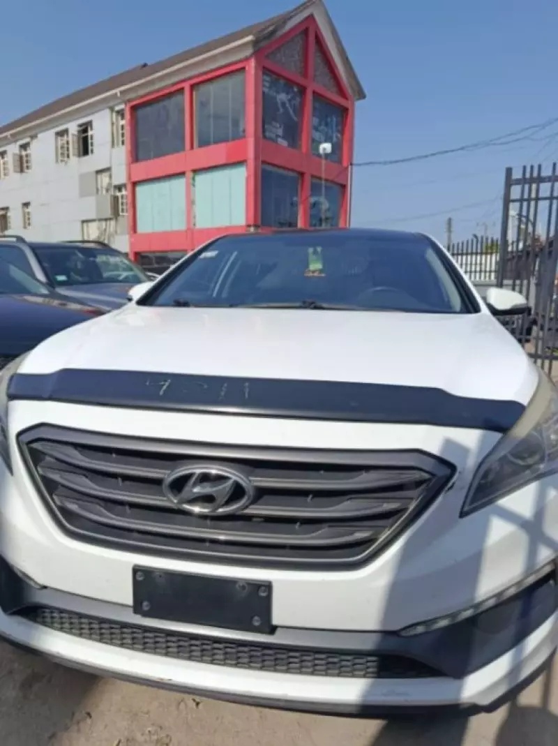 Hyundai Sonata - 2016
