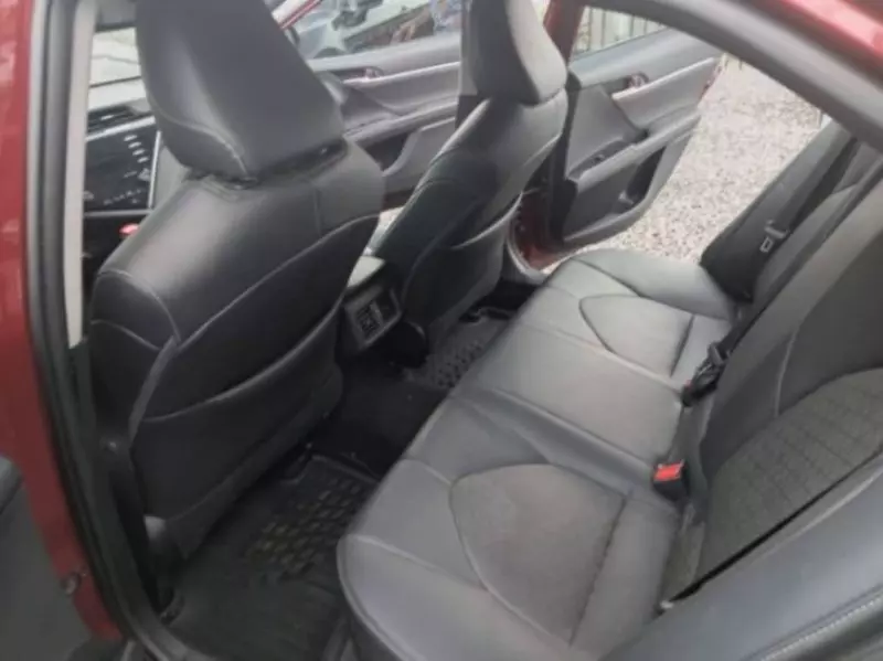 Toyota Camry   - 2018