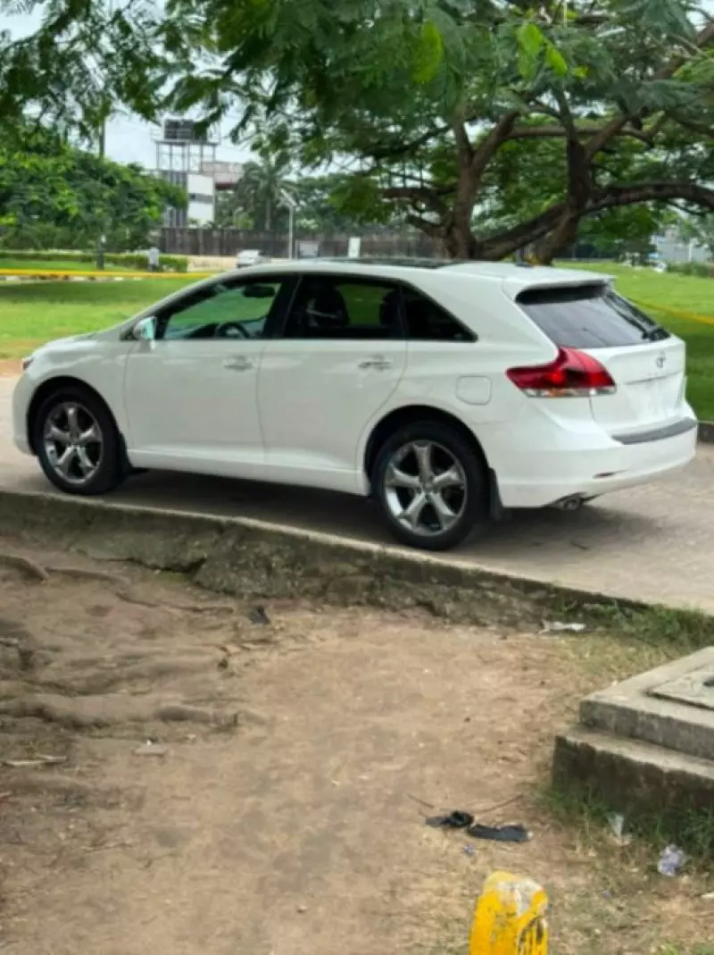 TOYOTA Venza   - 2013
