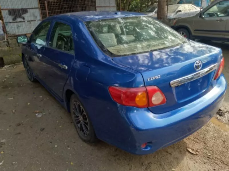 TOYOTA Corolla - 2009