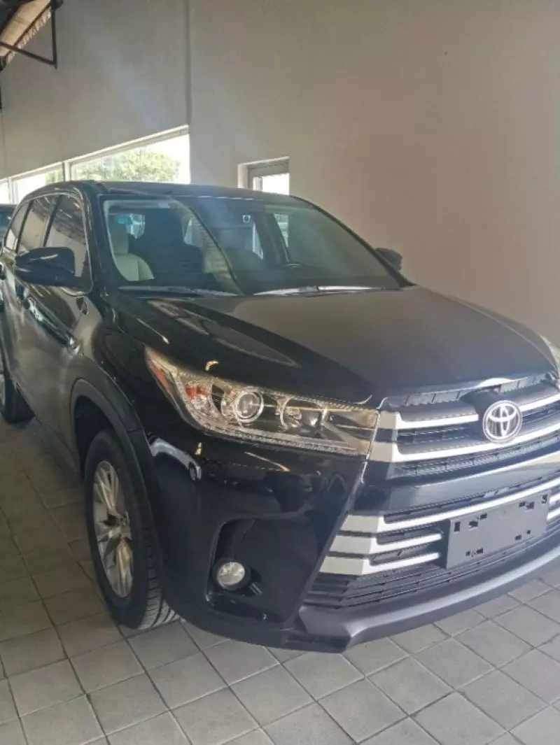 Toyota Highlander   - 2020