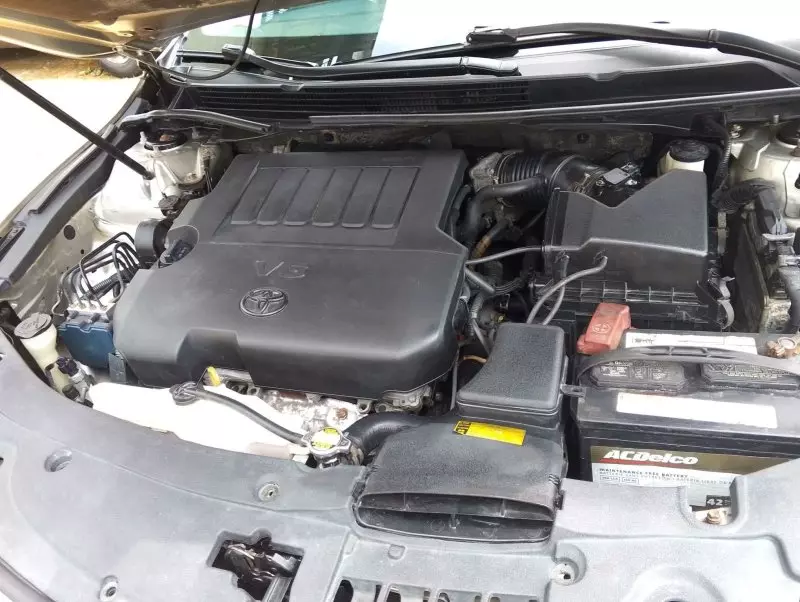 Toyota Avalon   - 2013