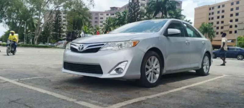 TOYOTA Camry   - 2012