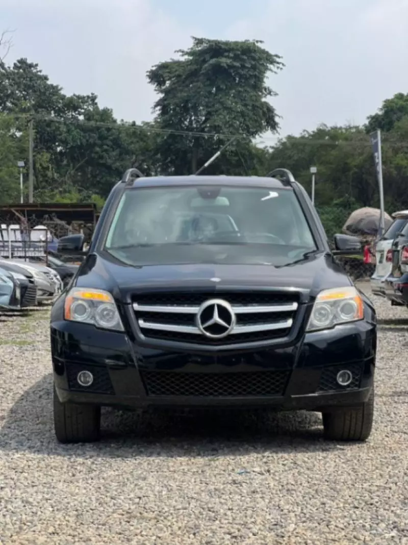 Mercedes-Benz GLK 350   - 2011