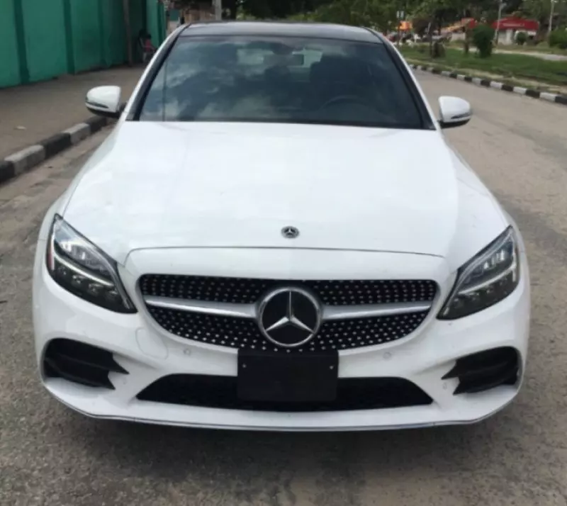 Mercedes-Benz C 300   - 2021