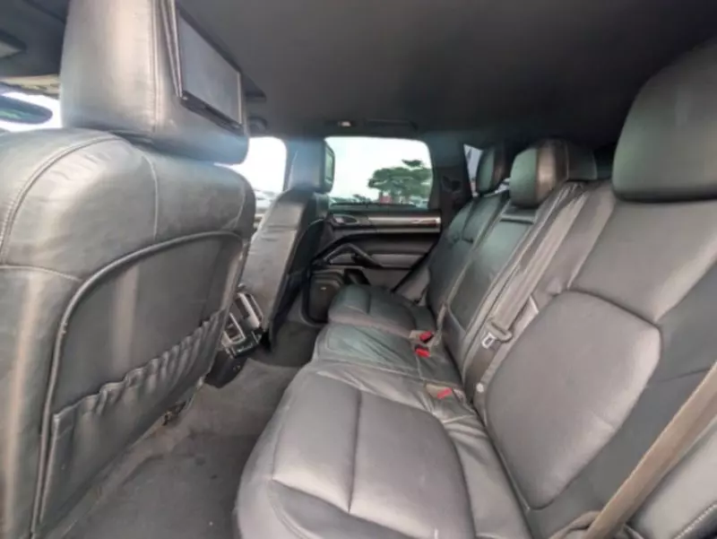 PORSCHE Cayenne   - 2010