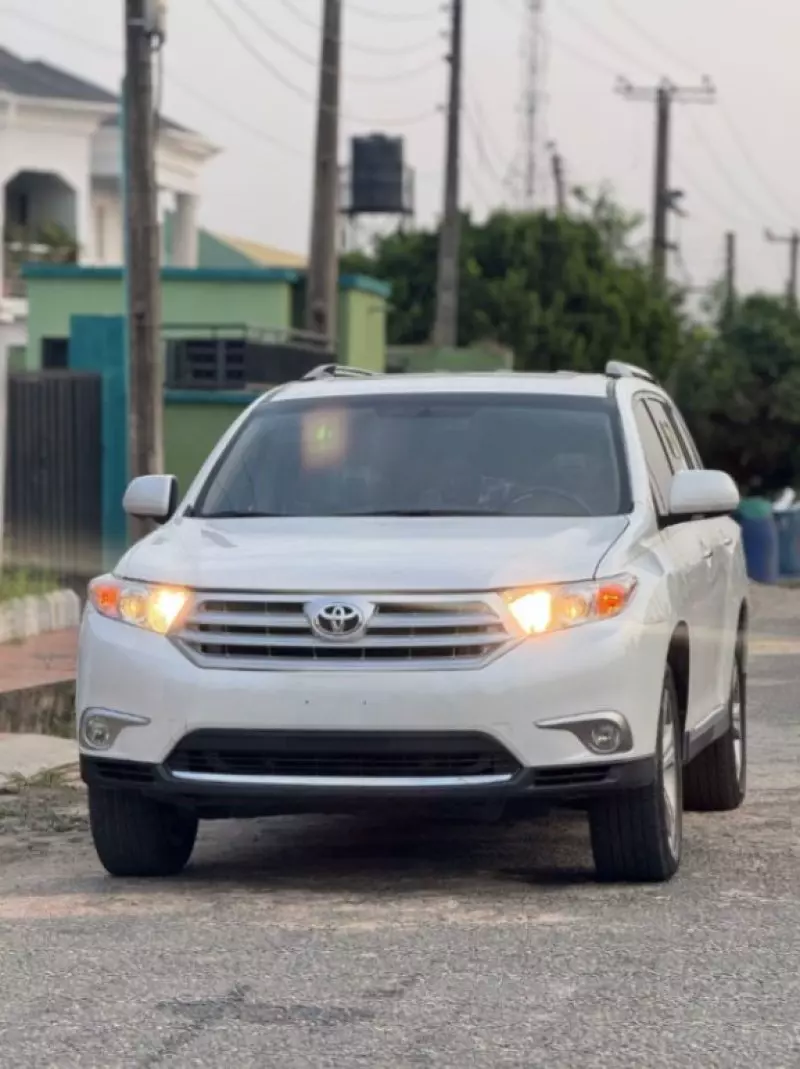 Toyota RAV 4   - 2010