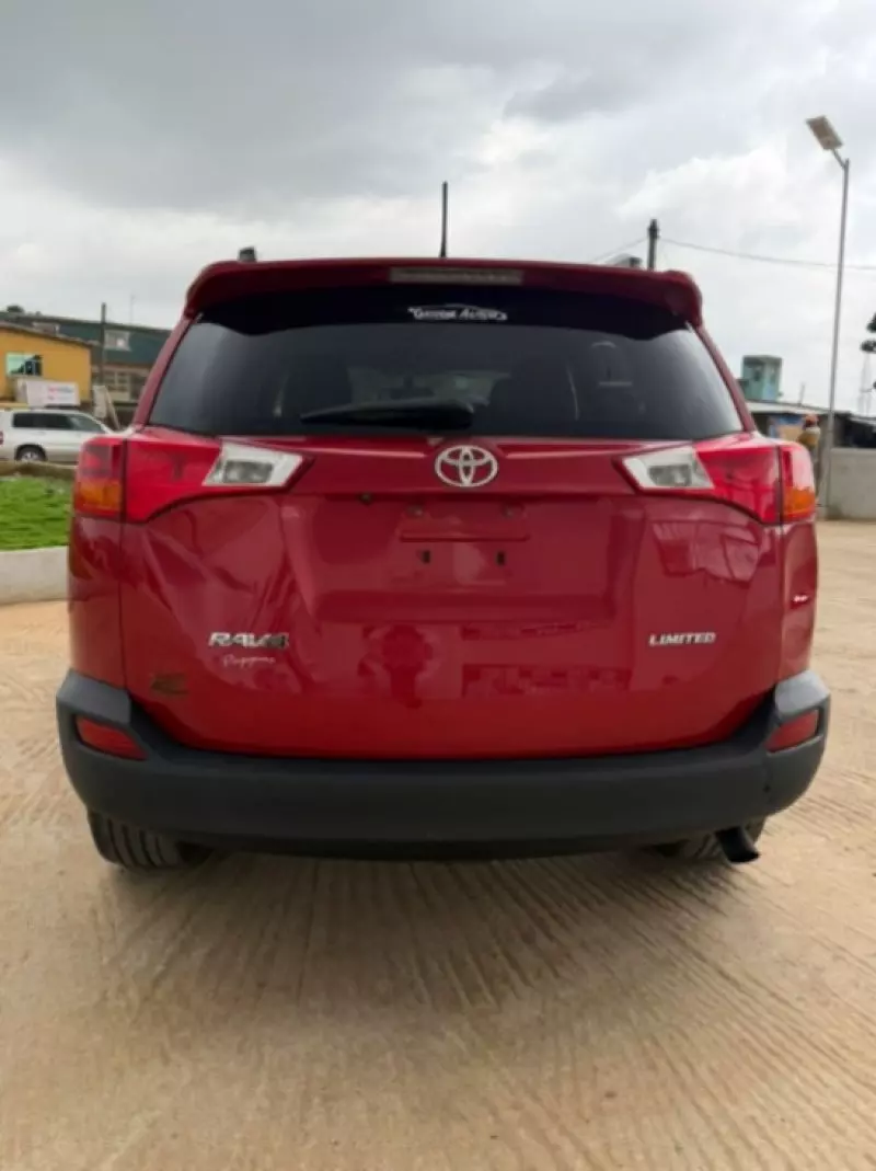 Toyota RAV 4   - 2013