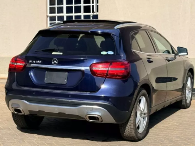 Mercedes-Benz GLA 180   - 2018