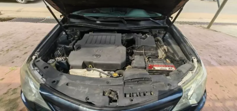 Toyota Camry   - 2013