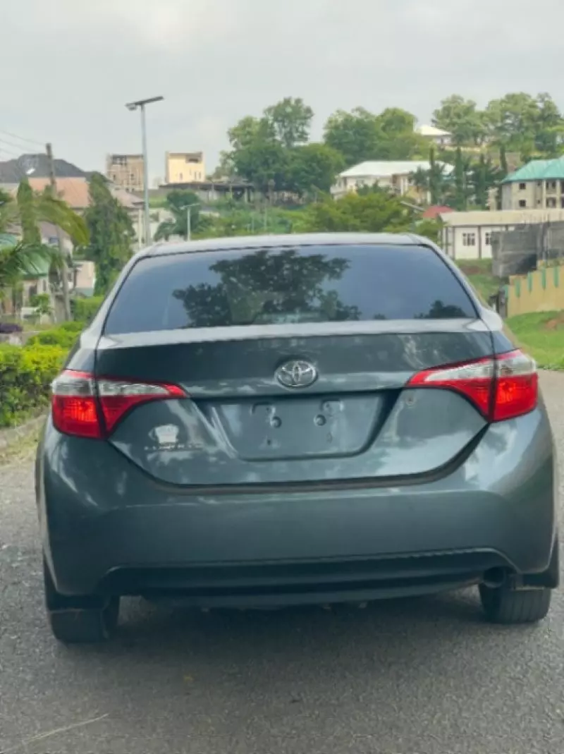 Toyota Corolla   - 2014