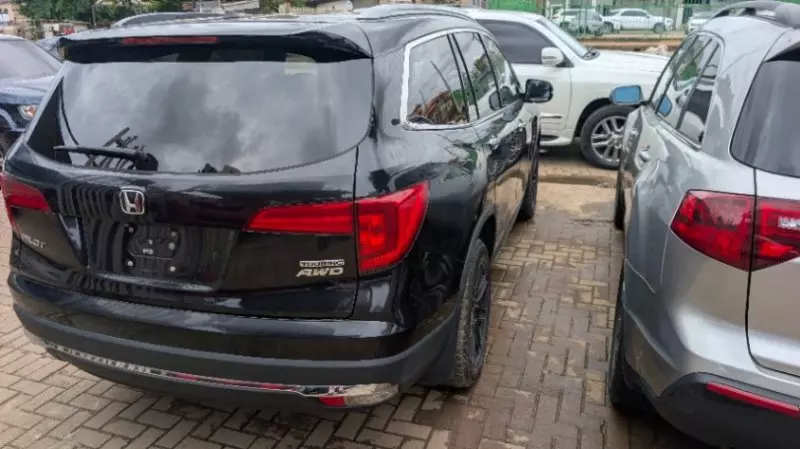 Honda Pilot - 2016
