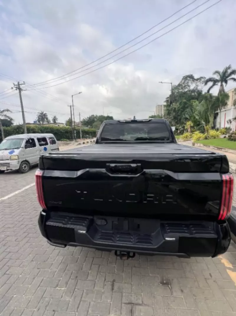 Toyota Tundra   - 2025